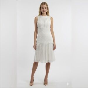 Oscar de la Renta off white dress with mixture of crinkled chiffon/lace/…